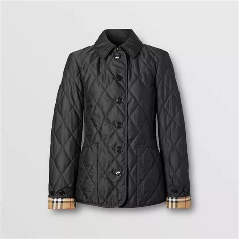 chaqueta burberry mujer precio|burberry her men's clothing.